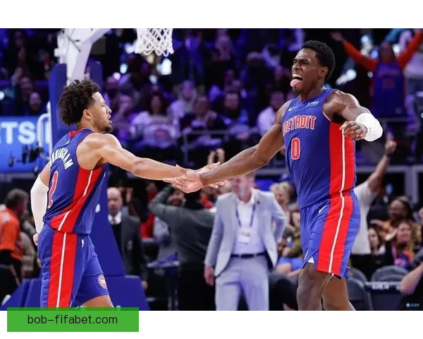 杜伦带伤出战助活塞锁定东部第一 奥汤称他应入选NBA最佳阵容