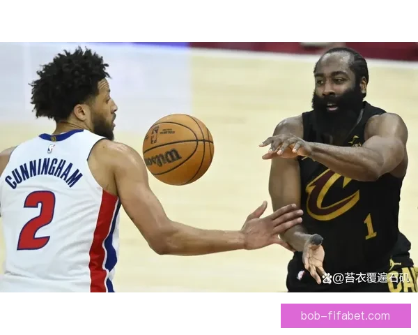 哈登骑士首秀爆发轰36分助球队12胜4负创三分新高